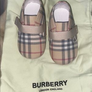 Burberry booties